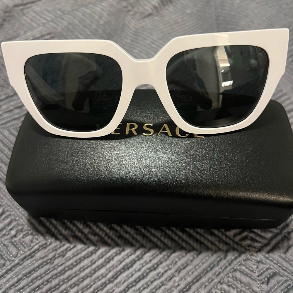 Versace MEDUSA CHAIN SUNGLASSES